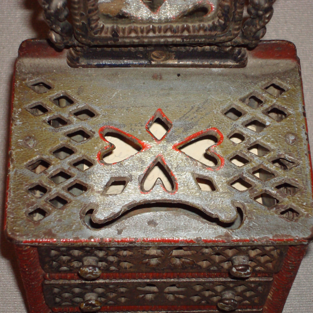 Stephens cast iron dresser heart motif
